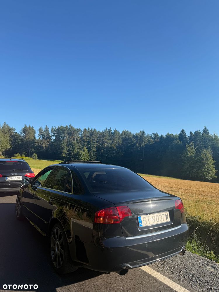 Audi A4 Limousine - 6