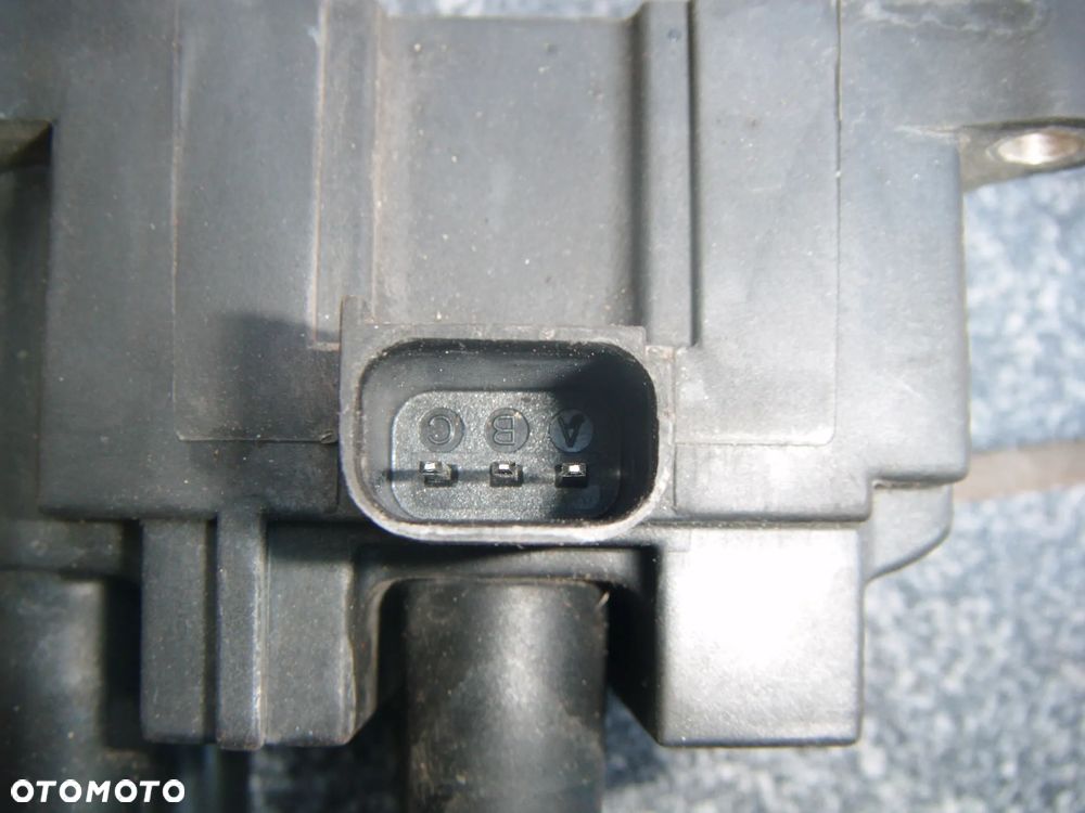ford focus mk2 05r 1.6 16v cewka zapłonowa 0040100387 - 2