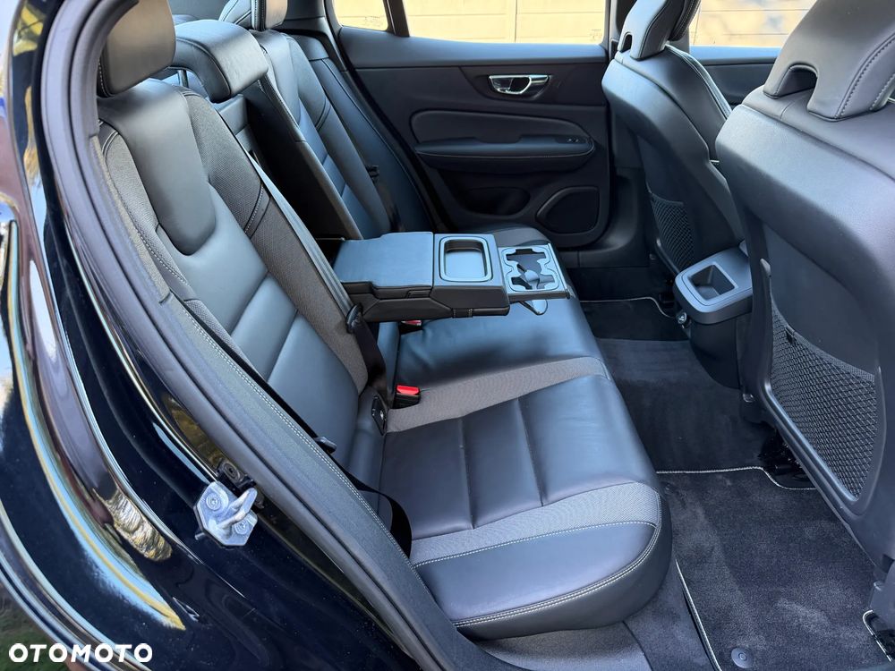 Volvo S60 T4 Geartronic RDesign - 22