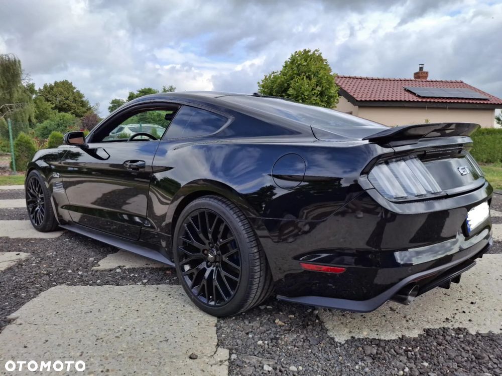 Ford Mustang 5.0 V8 GT - 4