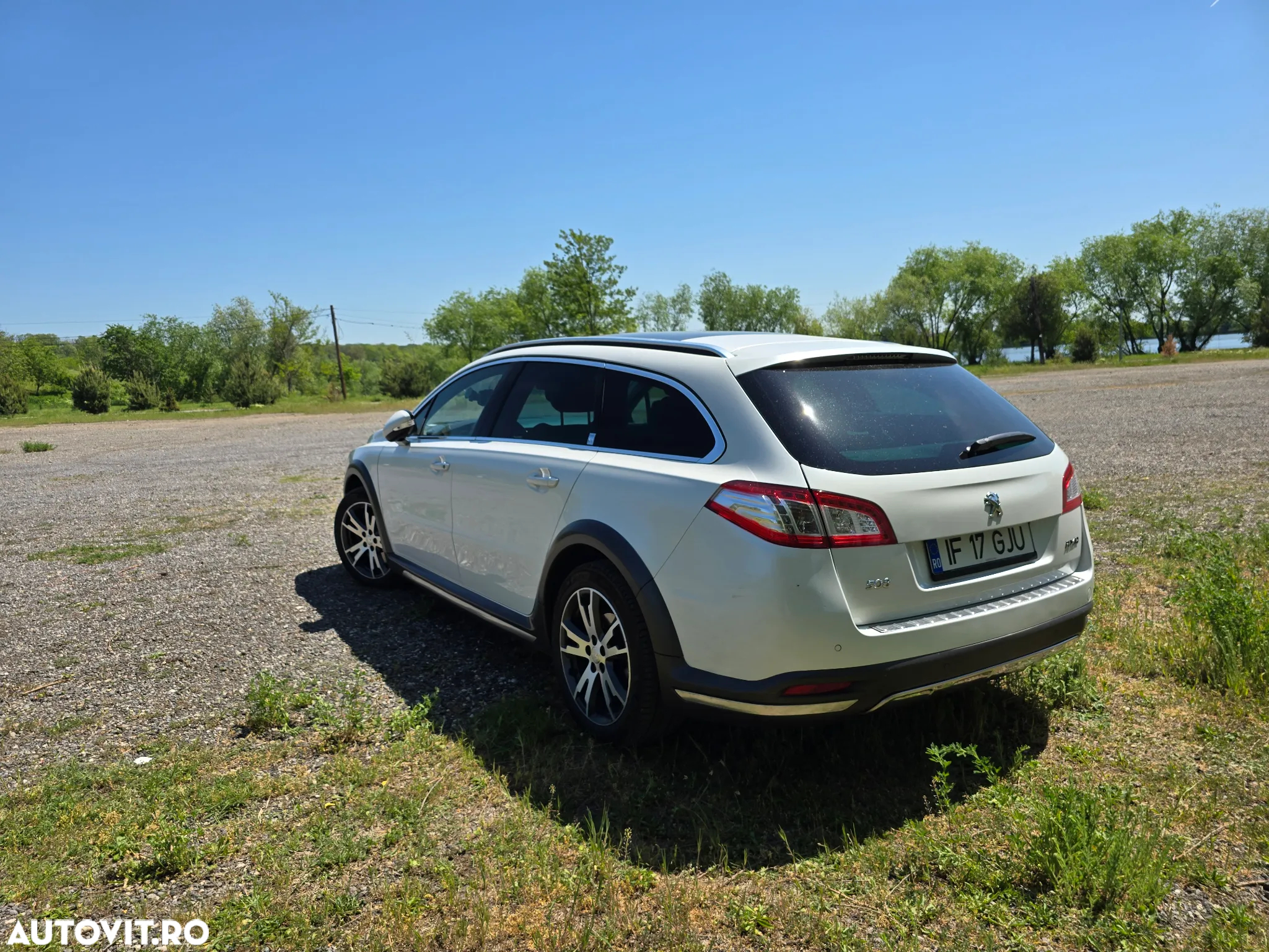 Peugeot 508 RXH Hybrid4 - 8