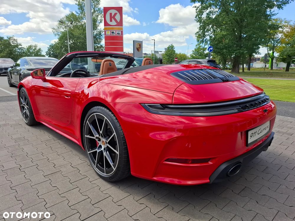 Porsche 911 Carrera 4S - 7
