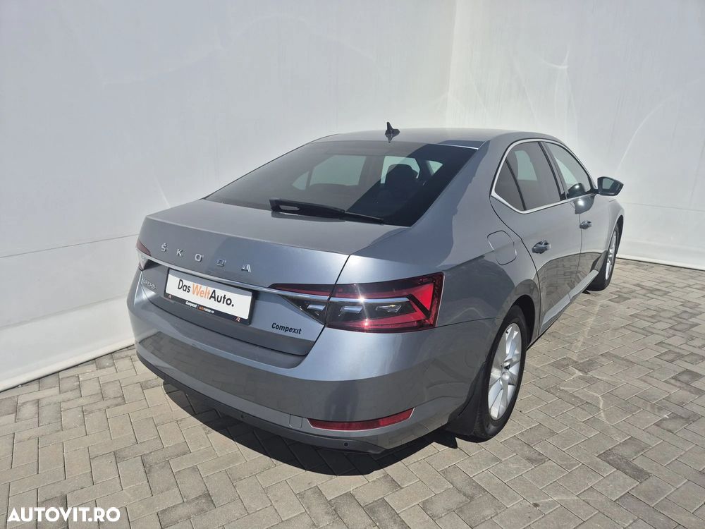 Skoda Superb 2.0 TDI DSG Ambition - 5