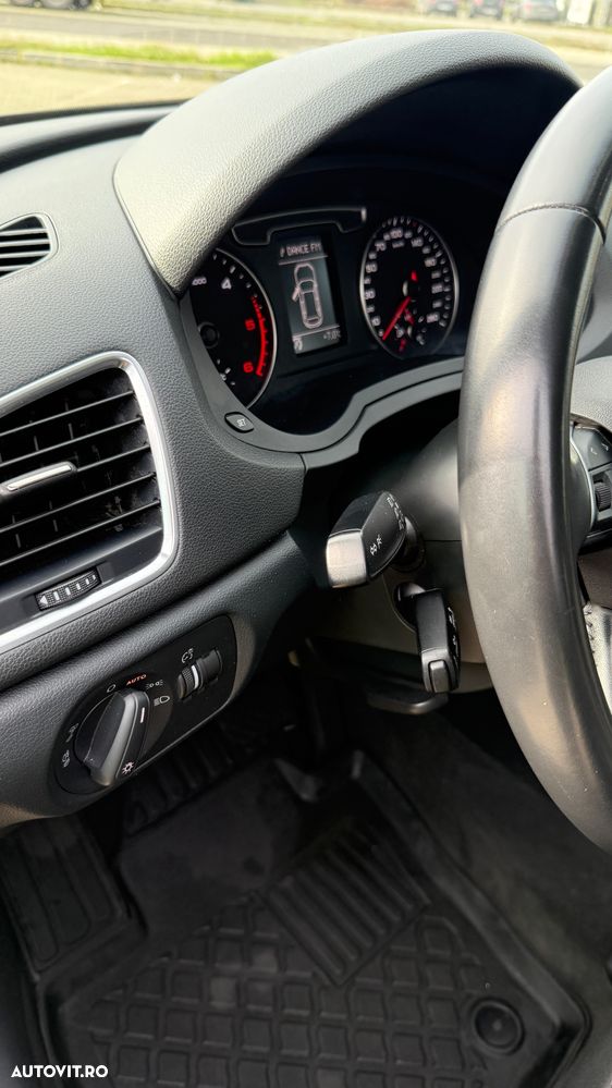 Audi Q3 2.0 TDI S tronic - 22