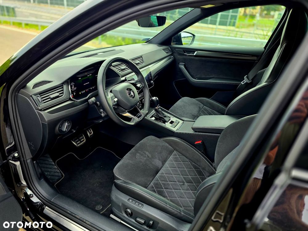 Skoda Superb 2.0 TSI Sportline DSG - 17
