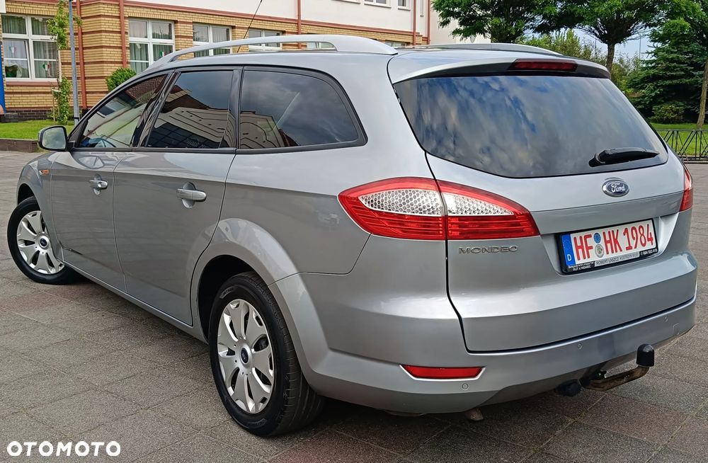 Ford Mondeo 2.0 Ambiente - 18