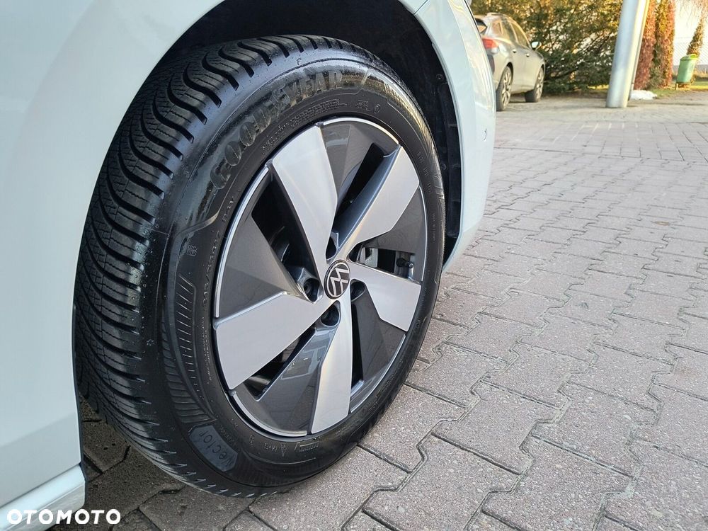 Volkswagen Passat - 10