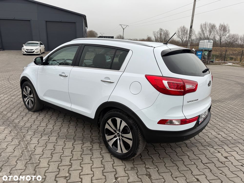 Kia Sportage 1.7 CRDI 2WD ISG Dream-Team Edition - 5