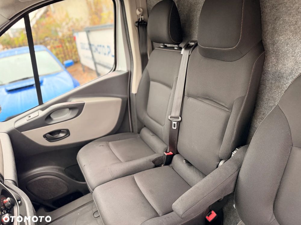 Renault Trafic - 19
