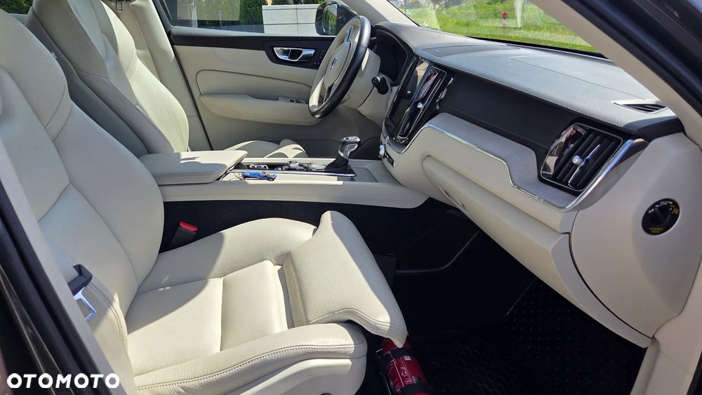 Volvo XC 60 - 23
