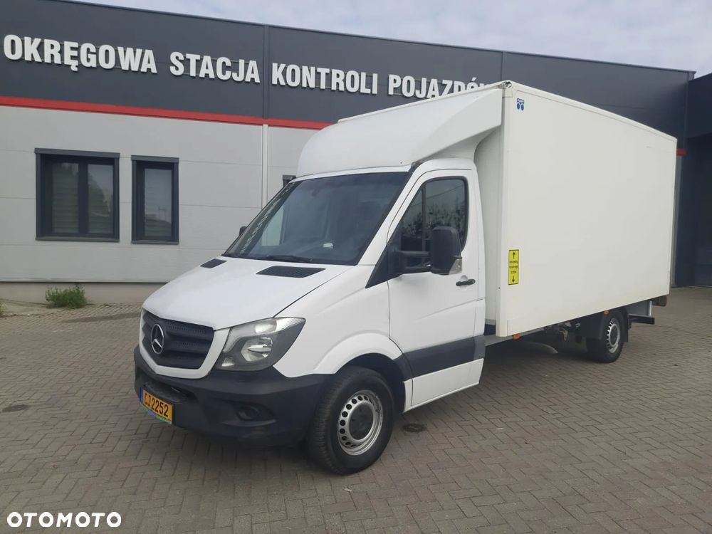 Mercedes-Benz Sprinter - 1
