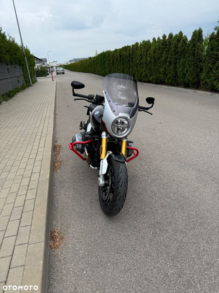 BMW R - 9