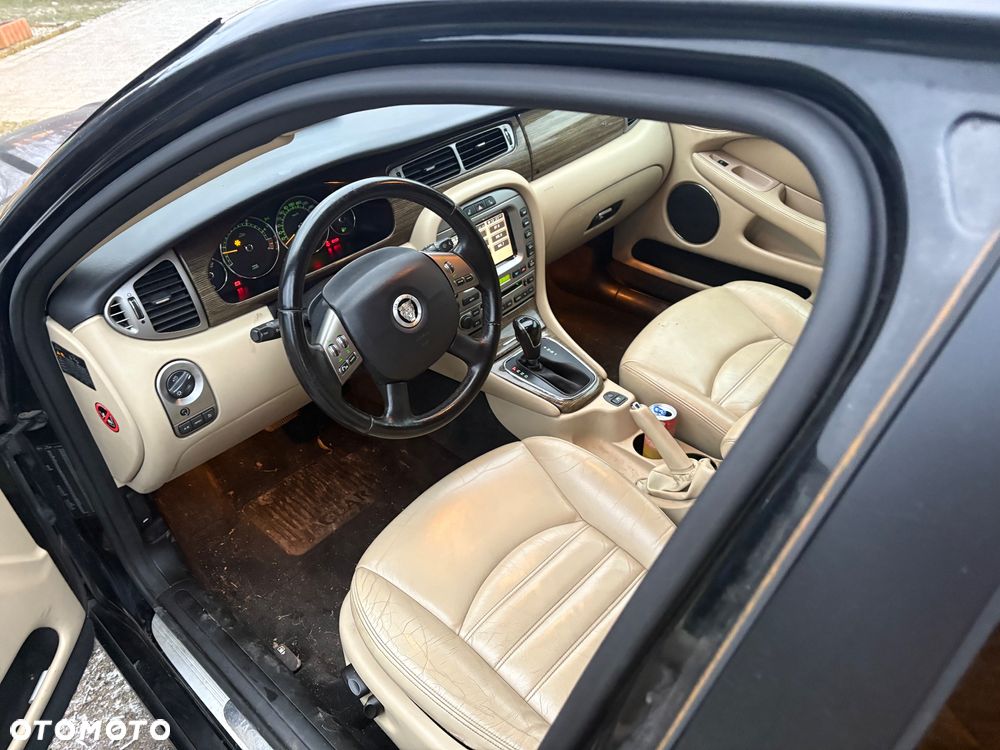 Jaguar X-Type - 4