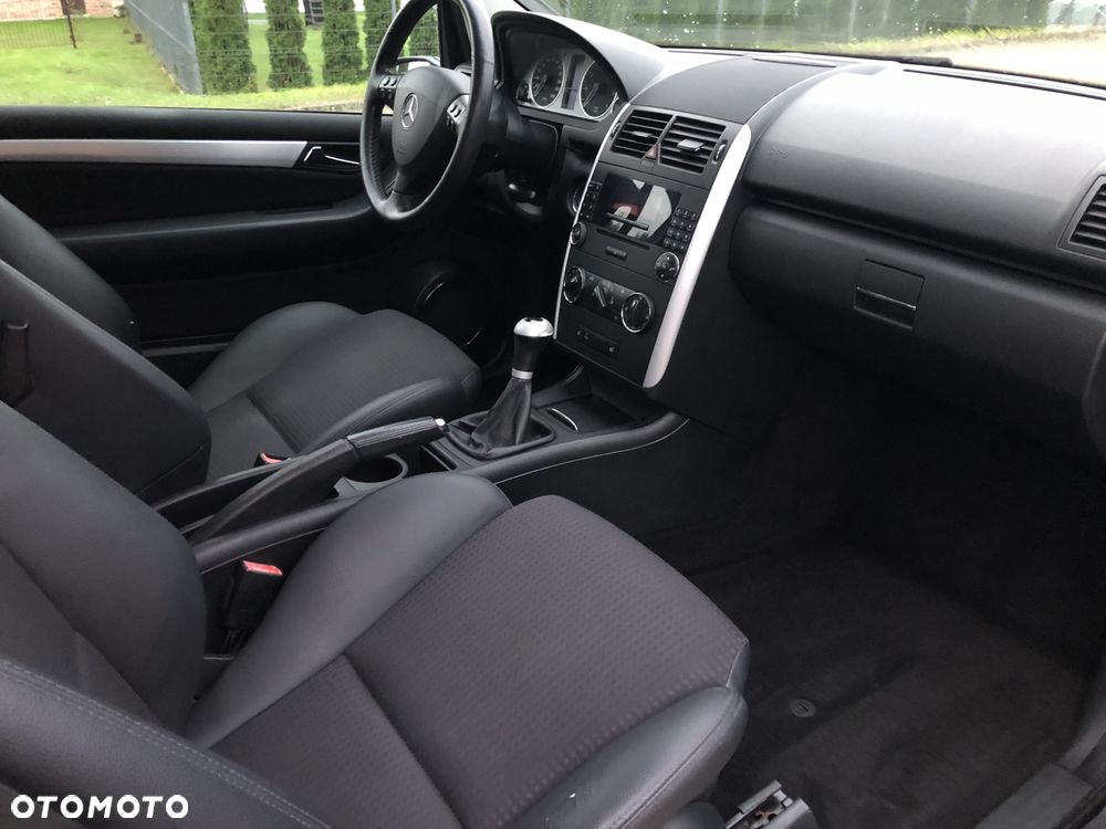 Mercedes-Benz Klasa A 200 Avantgarde Special Edition - 17