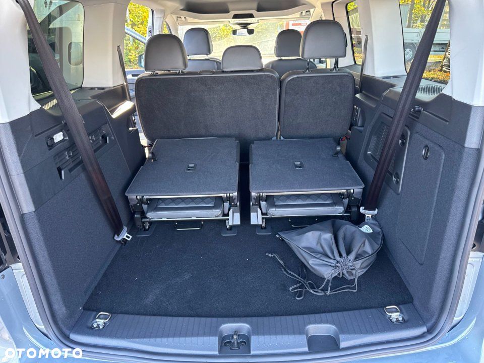 Ford Tourneo Connect - 19