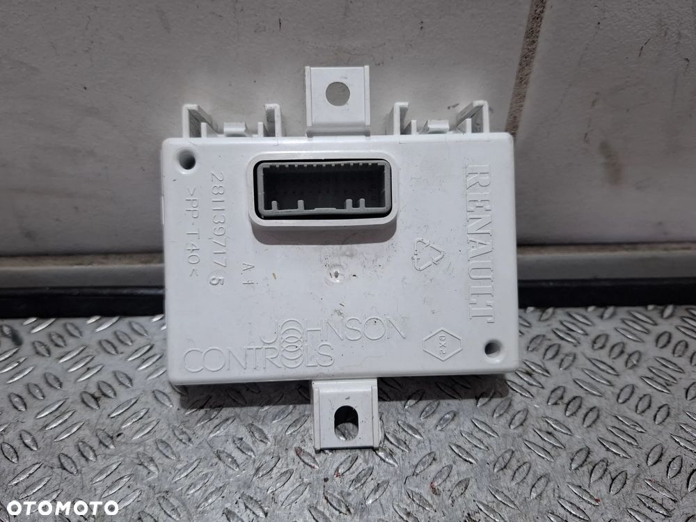 Moduł sterownik GPS Nawigacji Renault Clio IV Captur I Megane III nr 283468105R - 2