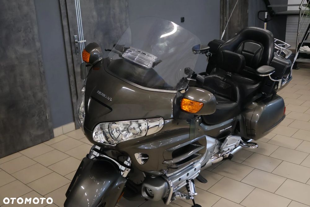 Honda GL - 22