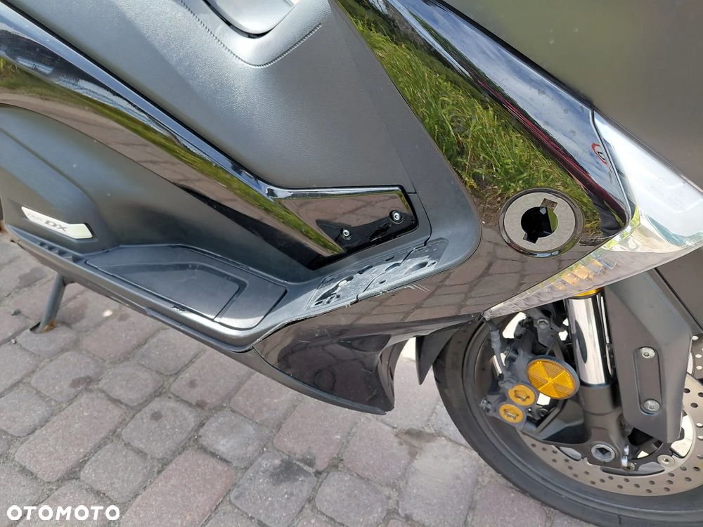 Yamaha Tmax - 11