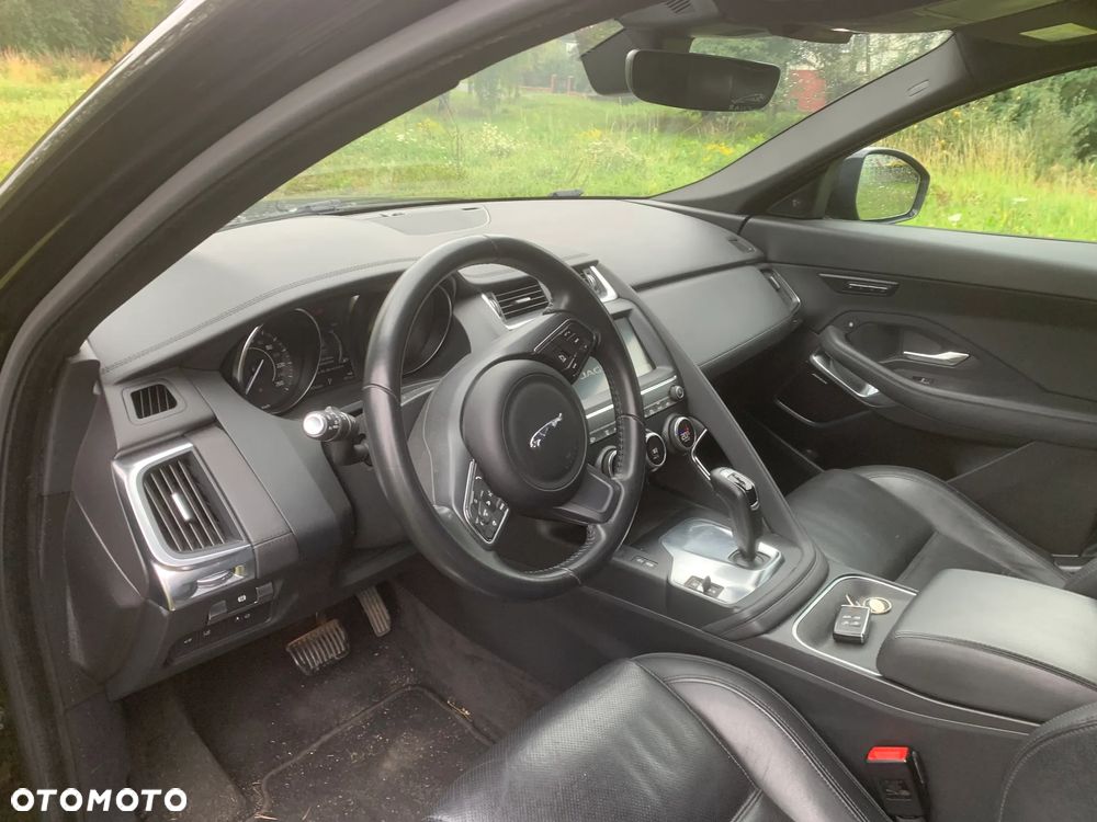 Jaguar E-Pace 2.0 i4D AWD - 8