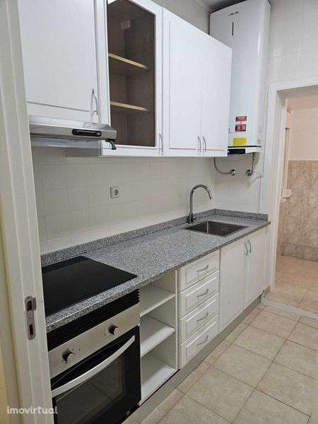 Arrenda-se andar moradia trabalhadores,5quartos, junto Parque nascente - Grande imagem: 5/9