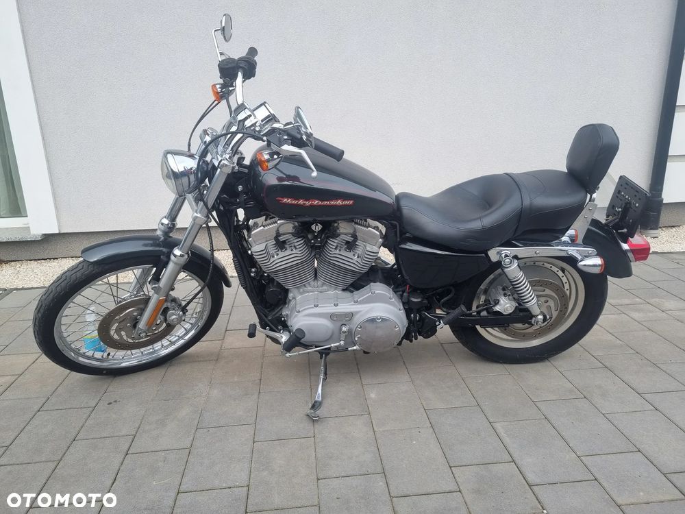 Harley-Davidson Sportster Custom 883C - 10