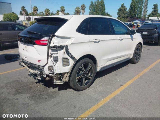 Ford Edge - 5