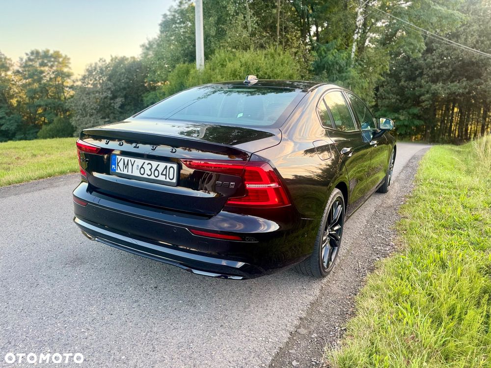 Volvo S60 B5 B AWD Plus Dark - 11