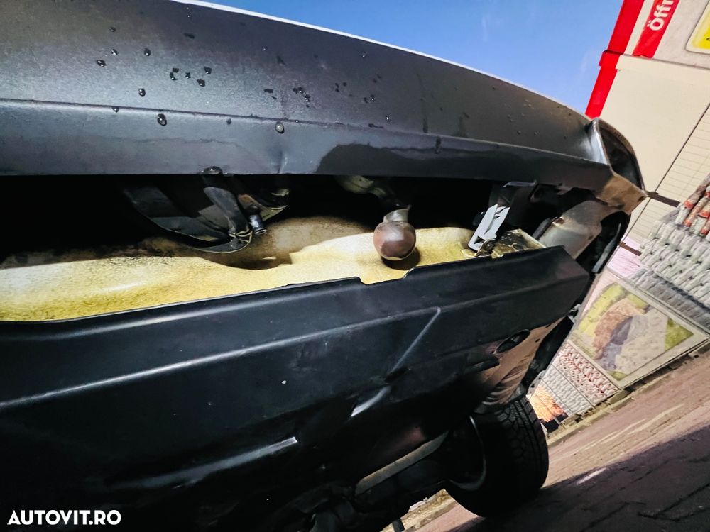 Mercedes-Benz E 350 T CDI DPF BlueEFFICIENCY 7G-TRONIC Avantgarde - 11