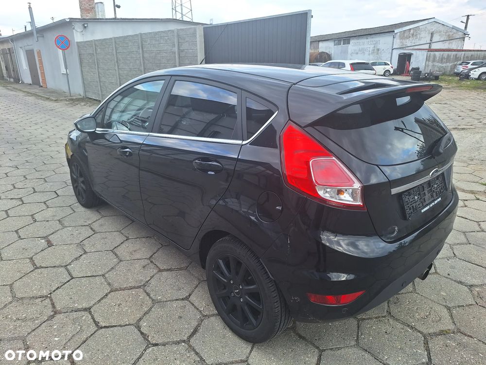 Ford Fiesta 1.0 EcoBoost S&S TITANIUM X - 6