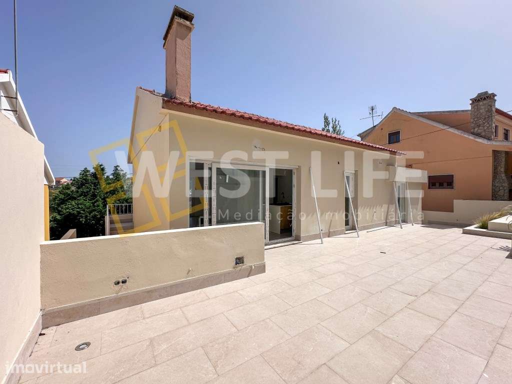 Moradia Independente T3 TOTALMENTE RENOVADA - Terraço e Logradouro ... - Grande imagem: 2/26