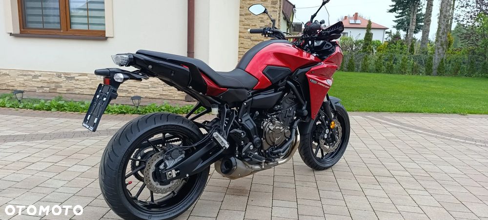 Yamaha MT - 6