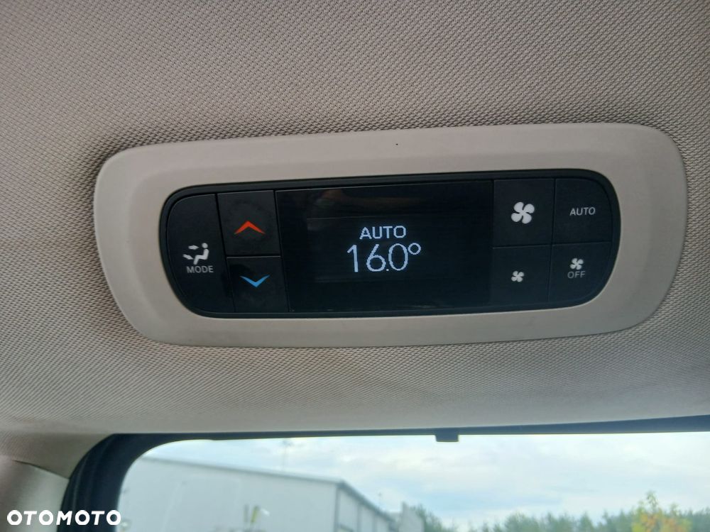 Chrysler Pacifica - 19