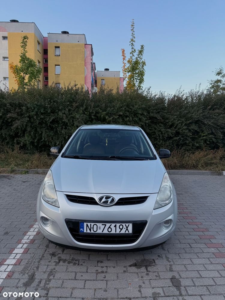 Hyundai I20 2012 photo 3