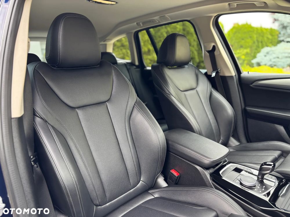 BMW X3 xDrive20d - 13