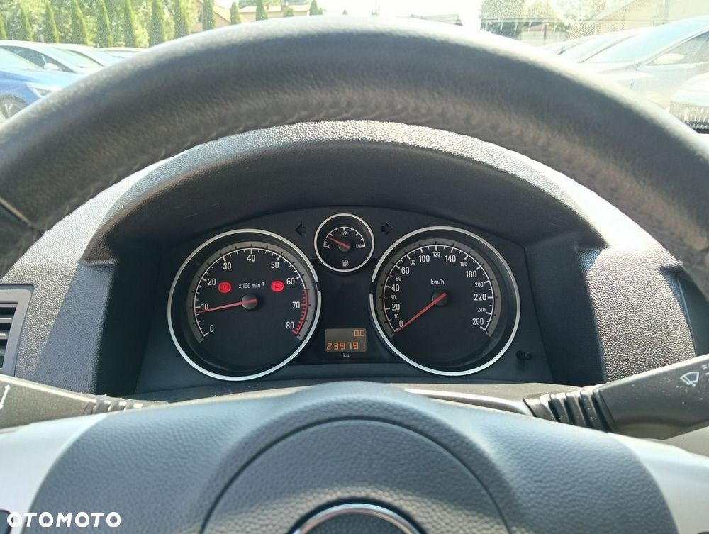 Opel Astra 1.6 Innovation 110 Jahre - 15