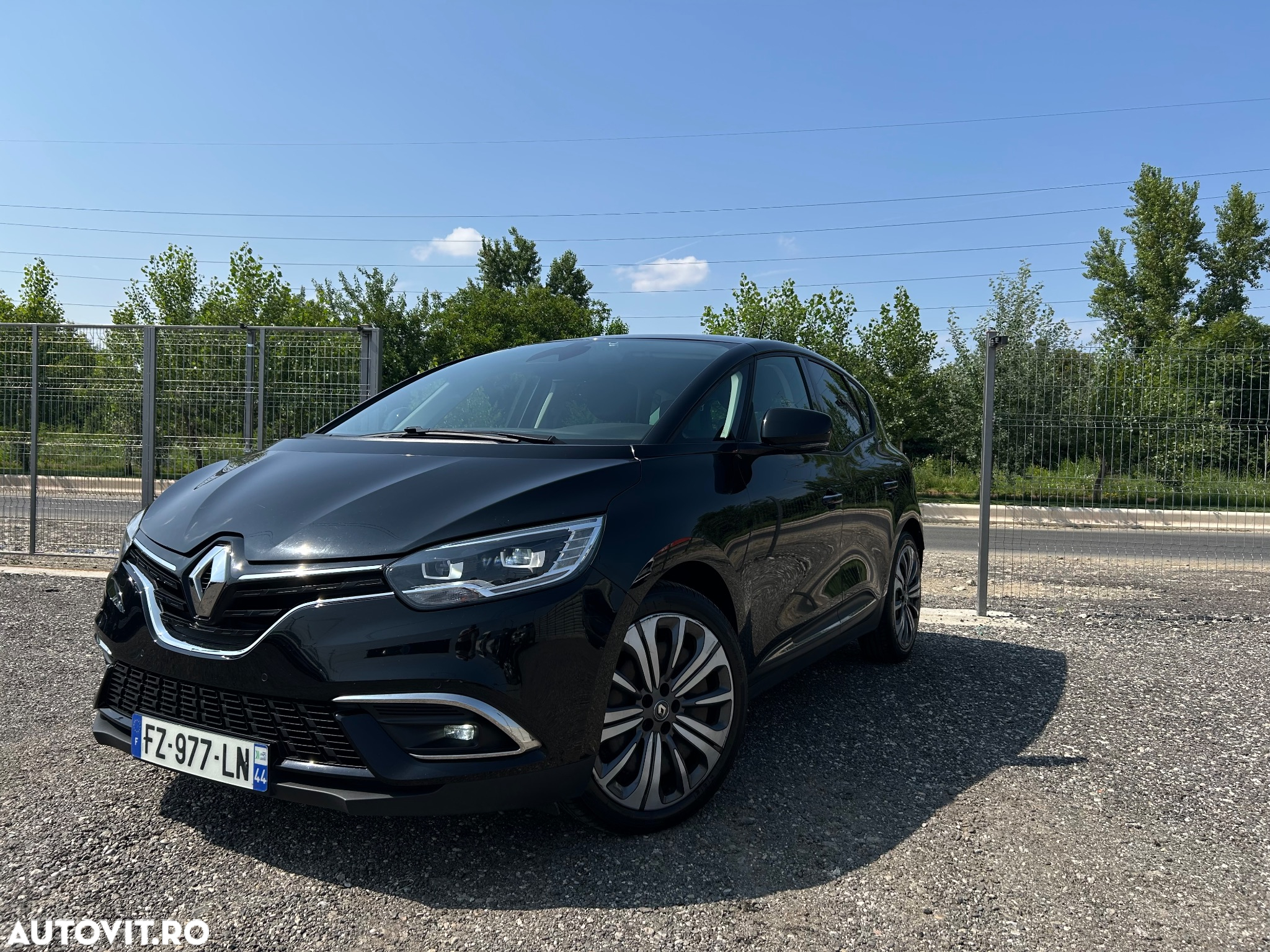 Renault Scenic BLUE dCi 120 BUSINESS EDITION - 7