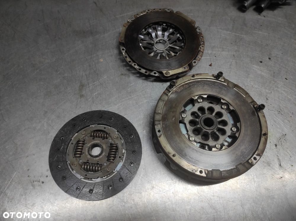 AUDI A4 B8 A5 8T A6 C7 2.0 TDI KOŁO DWUMASOWE DWUMASA SPRZĘGŁO WYSYŁKA !!!! - 1
