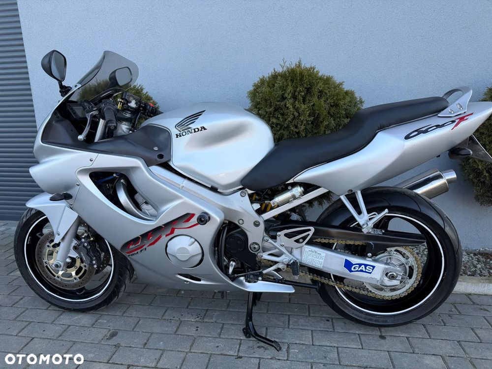 Honda CBR - 6