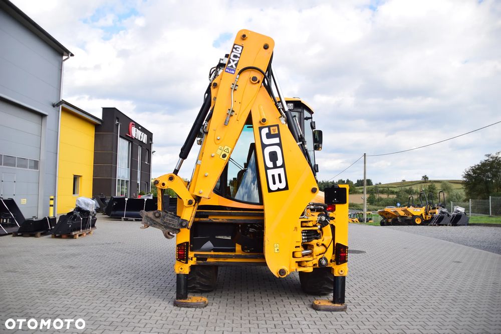 JCB 3CX Sitemaster PLUS TURBO 4x4 Contractor - 10