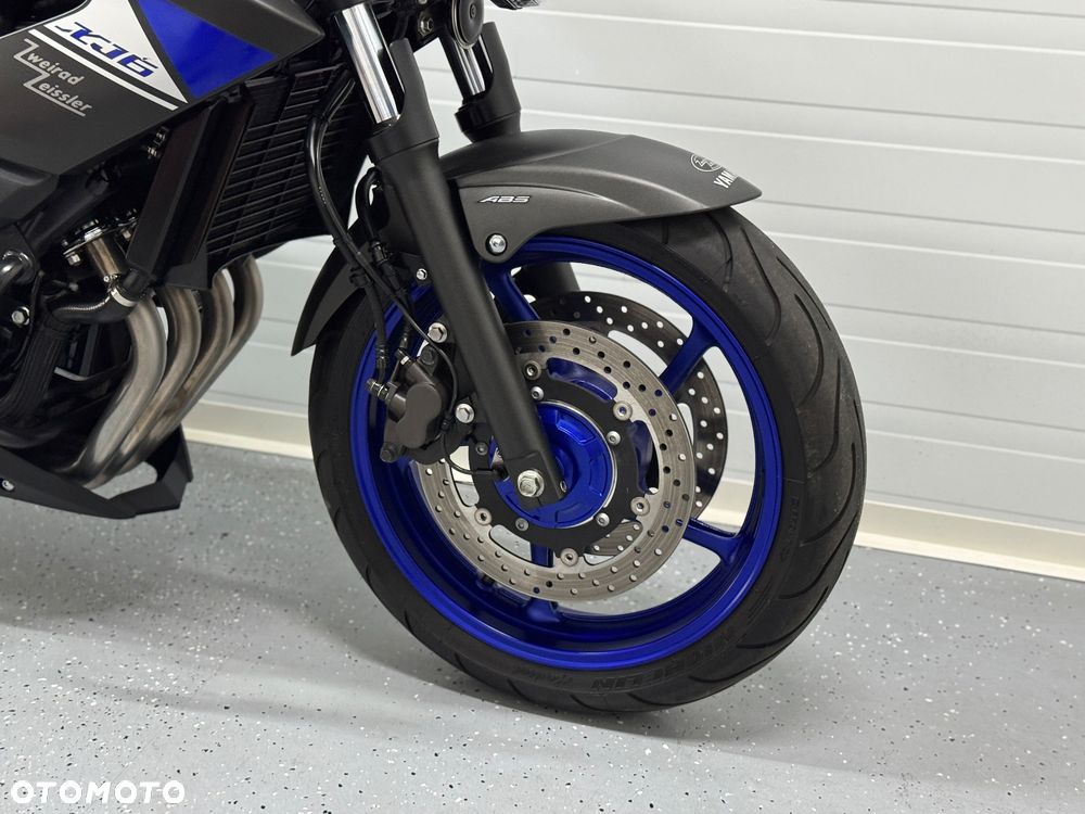 Yamaha XJ - 12