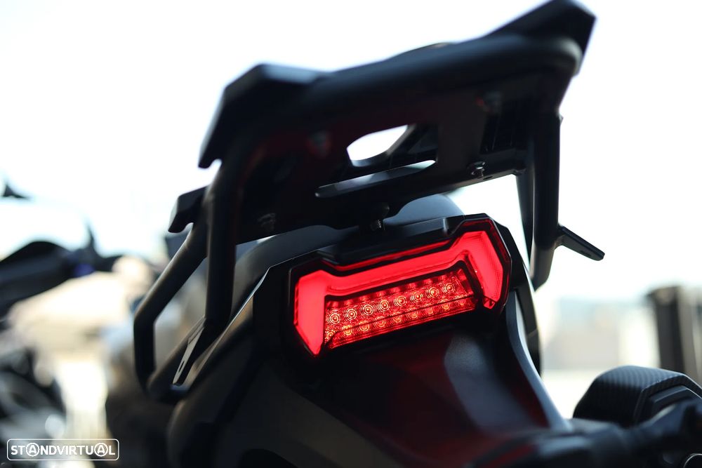 Voge 625 DSX Black Knight - 37