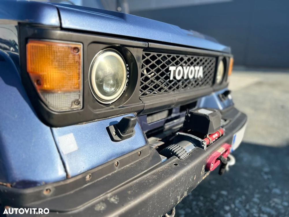Toyota Land Cruiser - 12