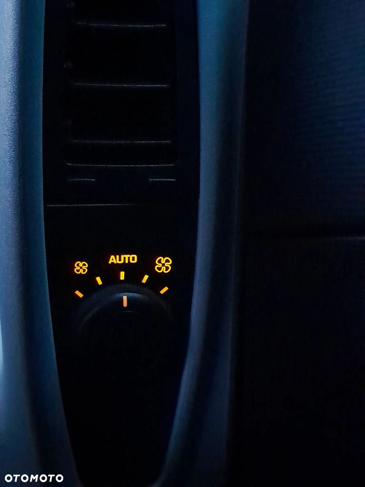 Citroën C4 Picasso THP 150 EGS6 Exclusive - 27