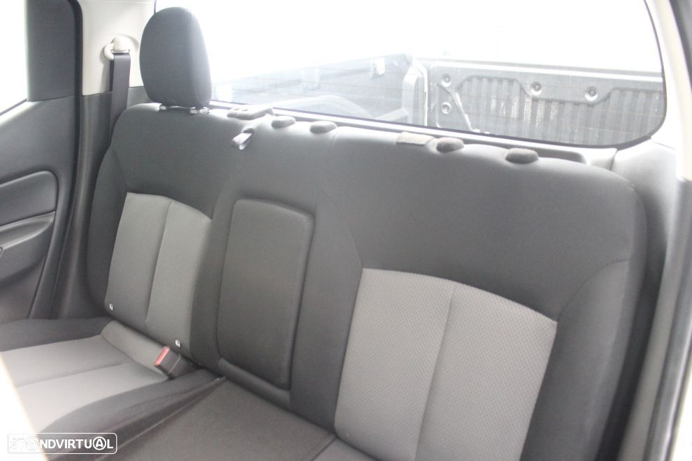 Mitsubishi L200 2.3 DI-D CD Invite 4WD - 15