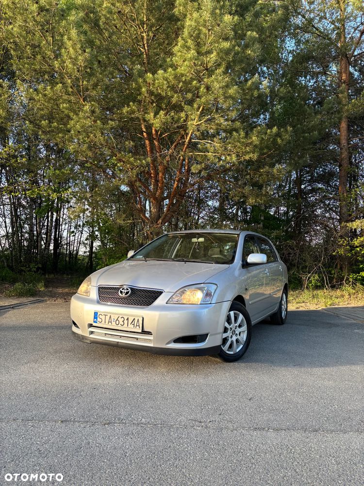 Toyota Corolla 2.0 D-4D Luna - 1