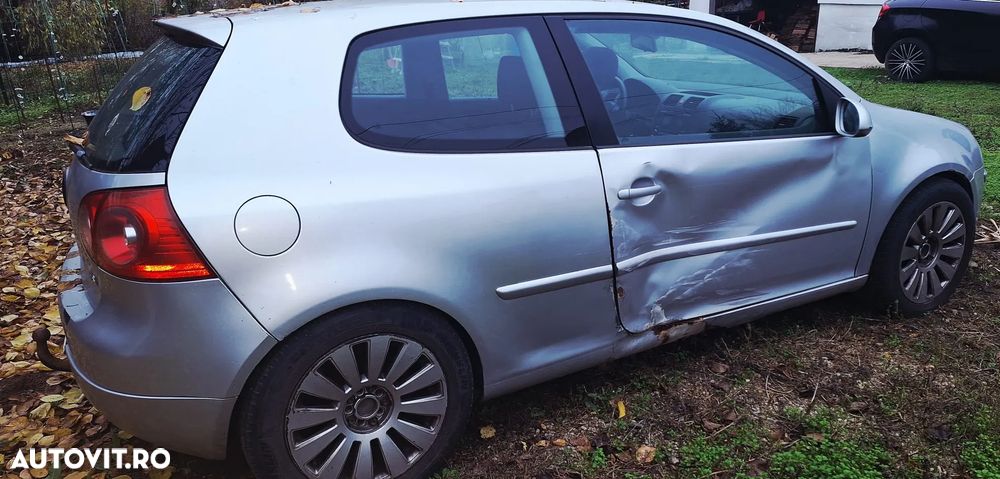 Volkswagen Golf - 3