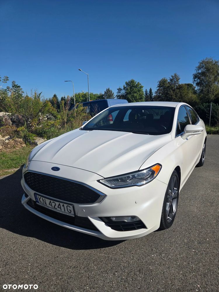 Ford Fusion - 1