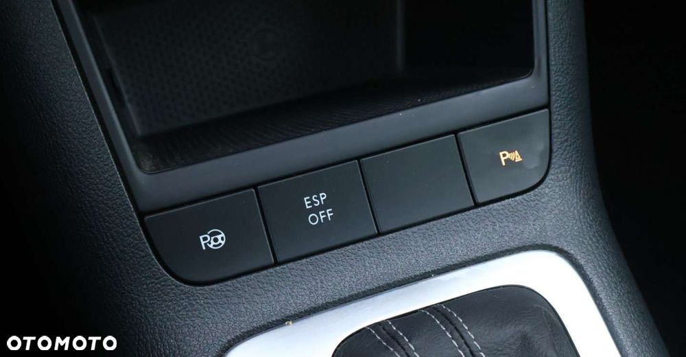 Volkswagen Golf Plus - 24