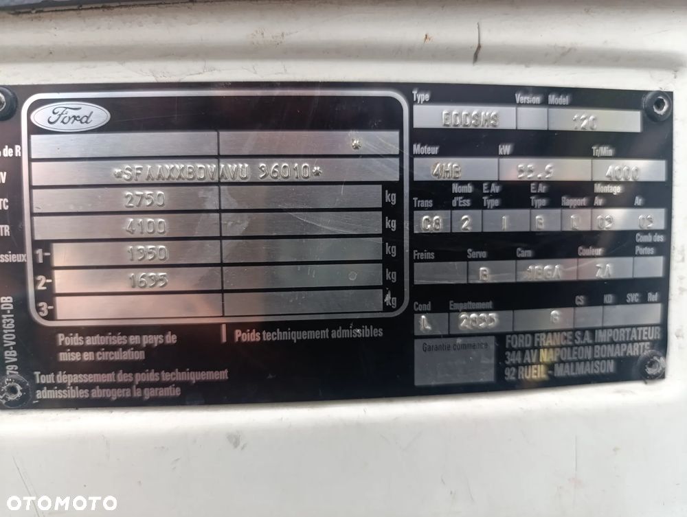 Ford Transit - 32