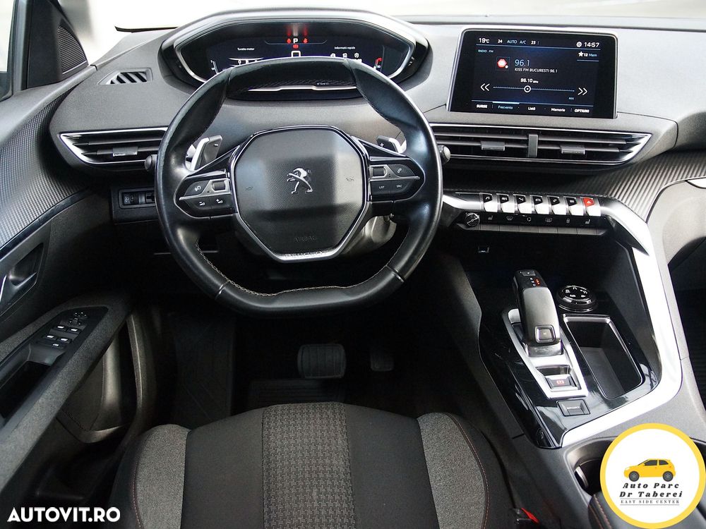 Peugeot 5008 1.6 BlueHDI EAT6 Active - 23
